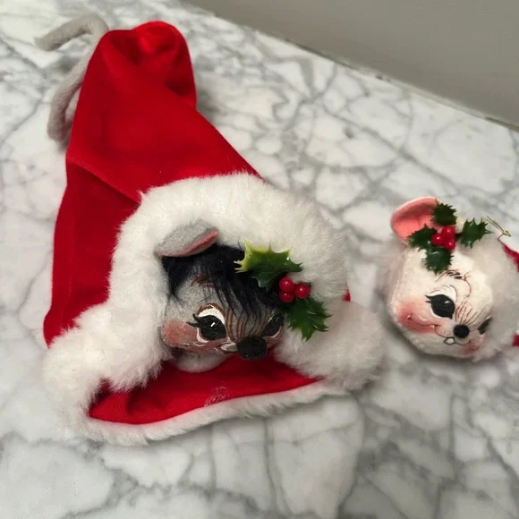 Annalee Dolls Mouse in Santa hat 1988. Mouse head ornament 1998. Good condition - Picture 4 of 8